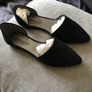 Black pointed flats